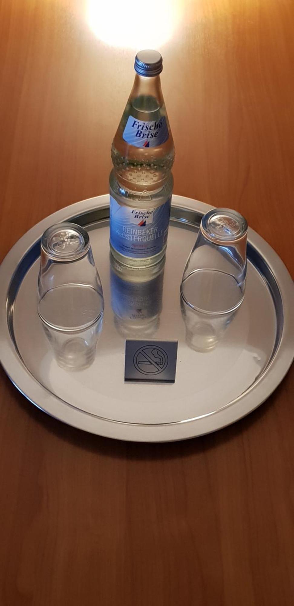 Airport Hotel One Aparthotel Sylt Екстер'єр фото