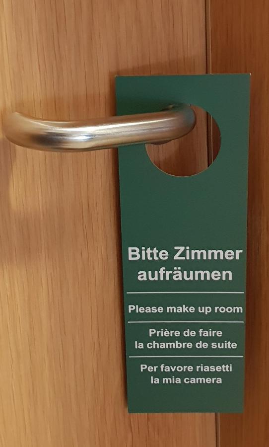 Airport Hotel One Aparthotel Sylt Екстер'єр фото