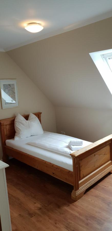 Airport Hotel One Aparthotel Sylt Екстер'єр фото